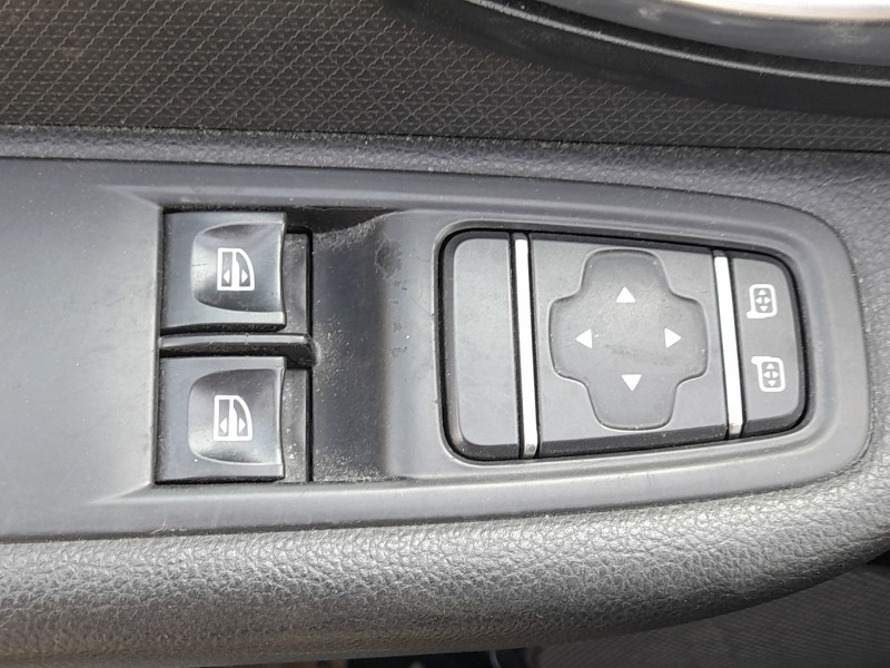 Recambio de mando elevalunas delantero izquierdo para renault clio iv (bh_) 0.9 tce 75 (bhnp) referencia OEM IAM 254114238R  