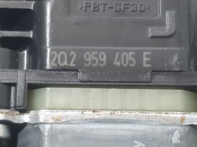 Recambio de elevalunas delantero izquierdo para volkswagen t-cross (c11, d31) 1.0 tsi referencia OEM IAM 2GM837461B 2Q2959405E 