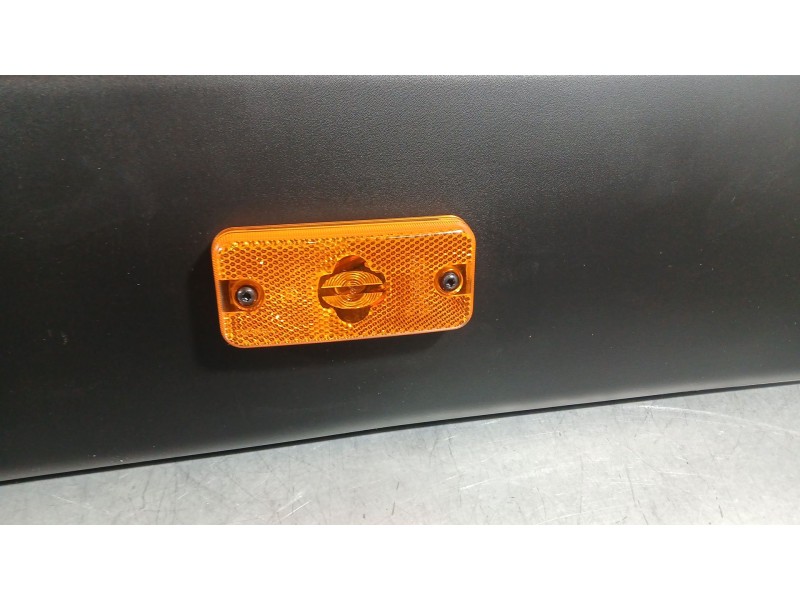 Recambio de moldura para citroën jumper iii furgoneta 2.2 bluehdi 140 referencia OEM IAM 1306610070 LATERAL DERECHA TRASERA CON 