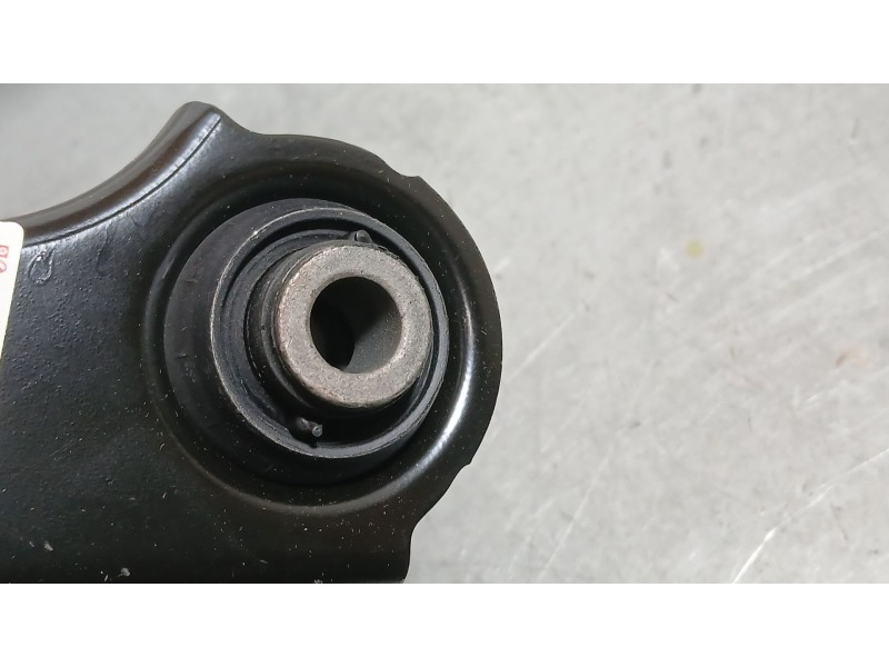 Recambio de brazo suspension superior trasero derecho para toyota corolla hatchback (_e21_, _ea1_, _eh1_) 1.8 vvti hybrid (zwe21