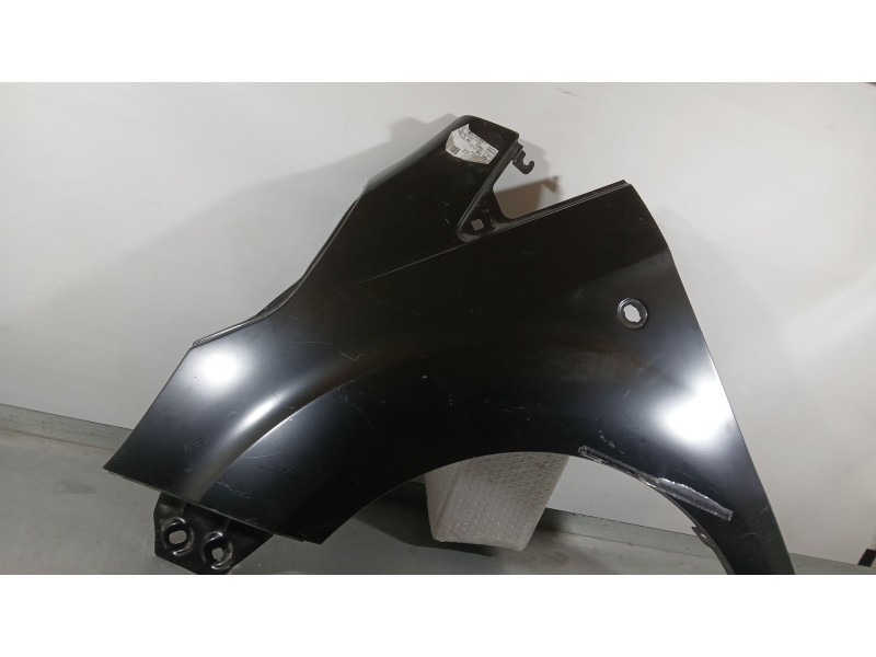 Recambio de aleta delantera izquierda para ford transit courier b460 furgoneta/monovolumen 1.5 ecoblue referencia OEM IAM 254575