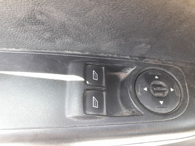 Recambio de mando elevalunas delantero izquierdo para ford tourneo courier b460 monospace 1.0 ecoboost referencia OEM IAM 212087