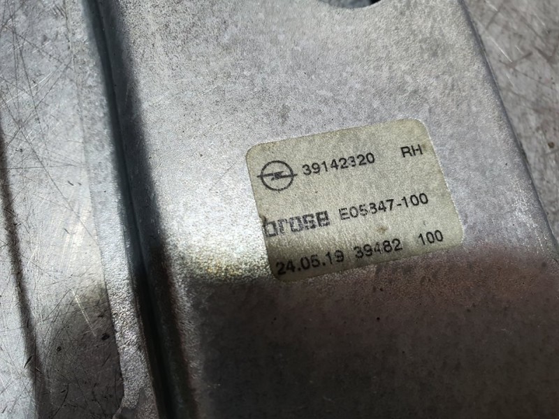 Recambio de elevalunas trasero derecho para opel astra k sports tourer selective start/stop referencia OEM IAM 39142320 E0584710