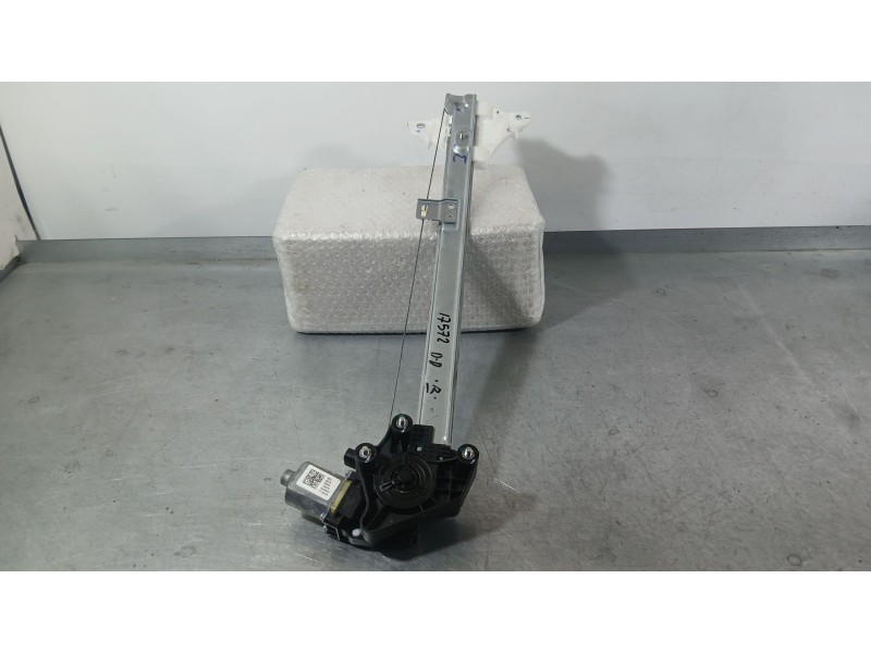 Recambio de elevalunas delantero derecho para hyundai i20 iii (bc3, bi3) 1.0 t-gdi referencia OEM IAM 82460Q0000 2 PINS 