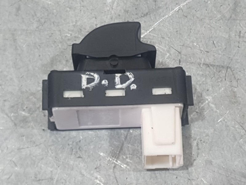 Recambio de mando elevalunas delantero derecho para peugeot 3008 ii suv (mc_, mr_, mj_, m4_) 1.5 bluehdi 130 referencia OEM IAM 