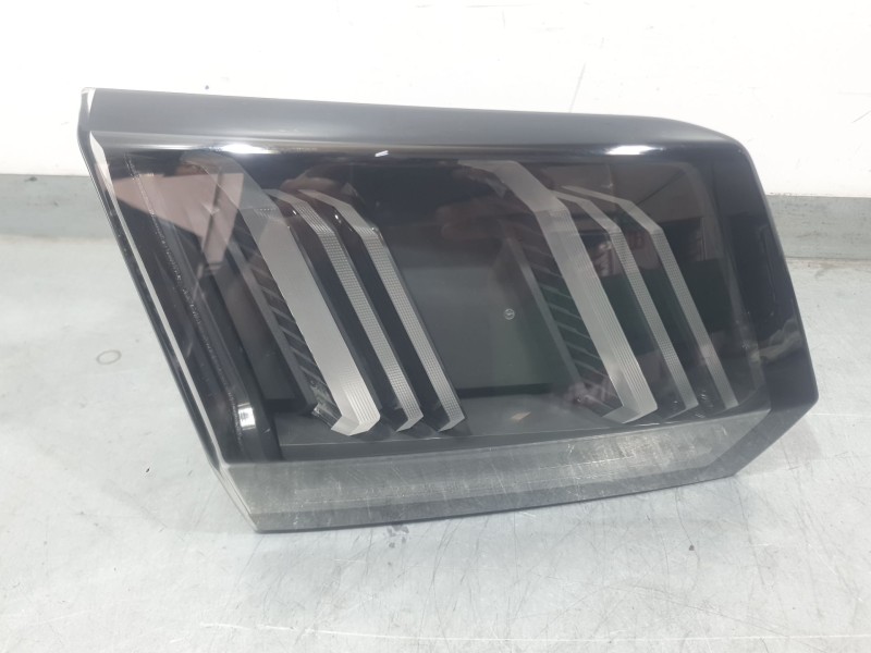 Recambio de piloto trasero izquierdo interior para peugeot 3008 ii suv (mc_, mr_, mj_, m4_) 1.5 bluehdi 130 referencia OEM IAM 9