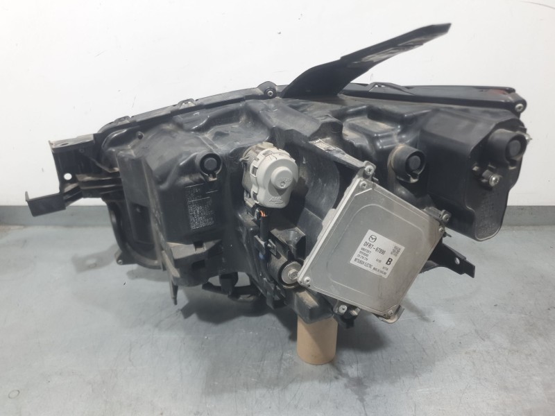 Recambio de faro derecho para mazda cx-30 (dm) skyactiv-x m hybrid referencia OEM IAM DFR751030 LED 