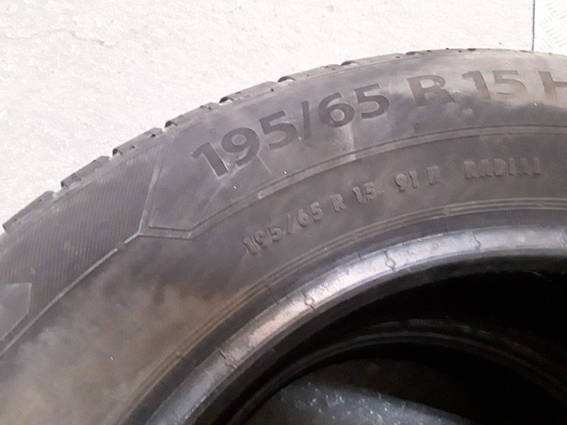 Recambio de neumatico pareja para neumaticos reutilizados - referencia OEM IAM 195651591H BARUM 195/65/15/H