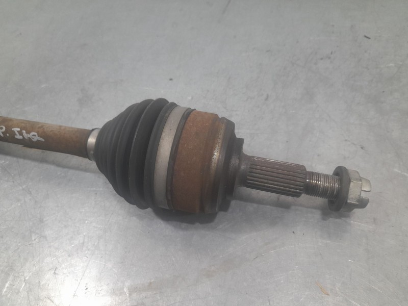 Recambio de transmision delantera izquierda para renault express furgoneta/monovolumen 1.5 blue dci 95 (f6ab) referencia OEM IAM
