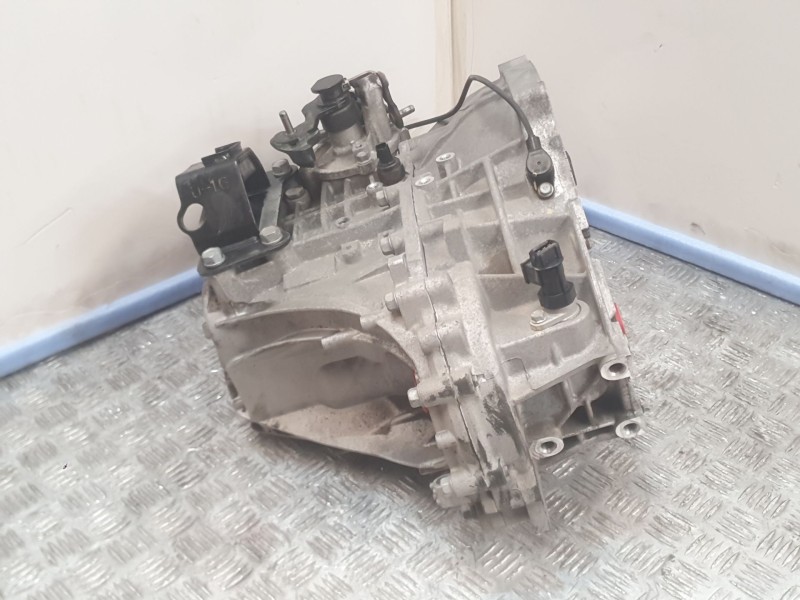 Recambio de caja cambios para kia cee´d drive referencia OEM IAM WBJ6H 767097 6 VELOCIDADES