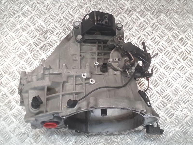Recambio de caja cambios para kia cee´d drive referencia OEM IAM WBJ6H 767097 6 VELOCIDADES