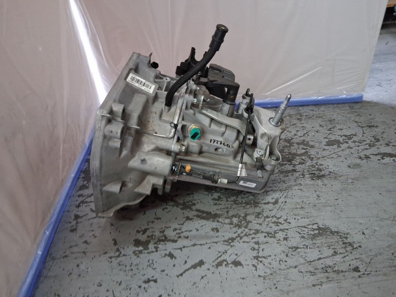 Recambio de caja cambios para renault captur ii (hf_) 1.0 tce 90 eco-g (hfm6) referencia OEM IAM JT4021 320107956R A071812