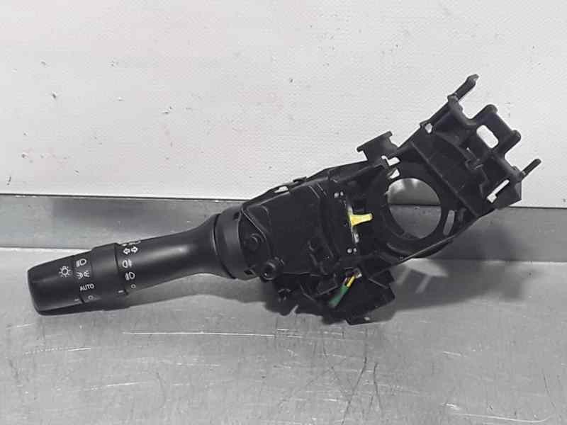 Recambio de mando luces para toyota avensis (t27) comfort referencia OEM IAM 05190 17F373 H58