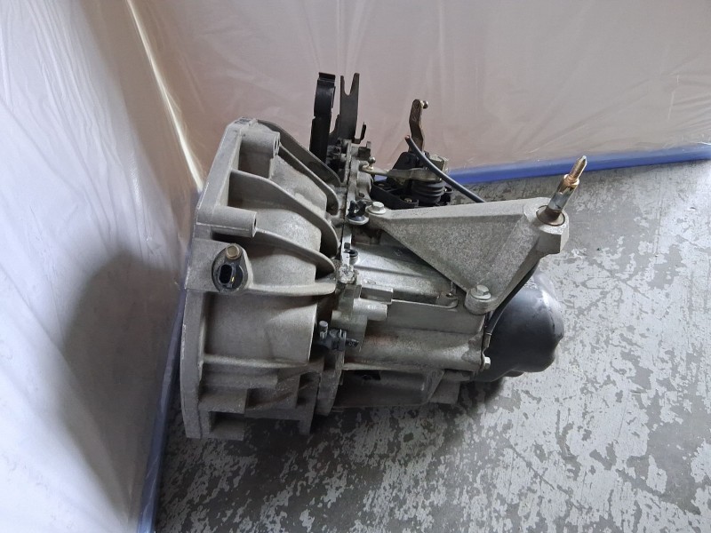 Recambio de caja cambios para nissan micra iii (k12) 1.2 16v referencia OEM IAM JH3103  C120277