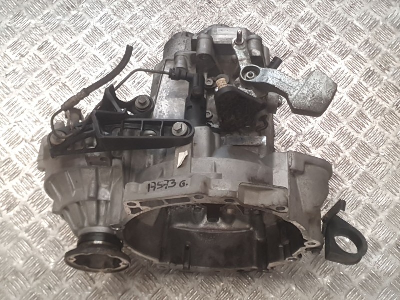 Recambio de caja cambios para volkswagen golf v (1k1) 1.4 tsi referencia OEM IAM JXP16117 379122 02S300046HV