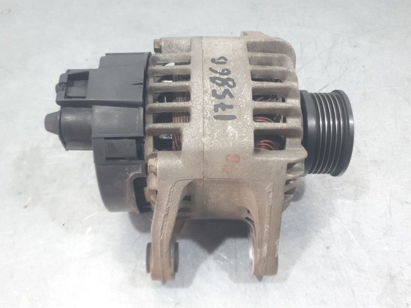 Recambio de alternador para fiat stilo multi wagon (192_) 1.9 jtd referencia OEM IAM 46782213 63321826 DENSO