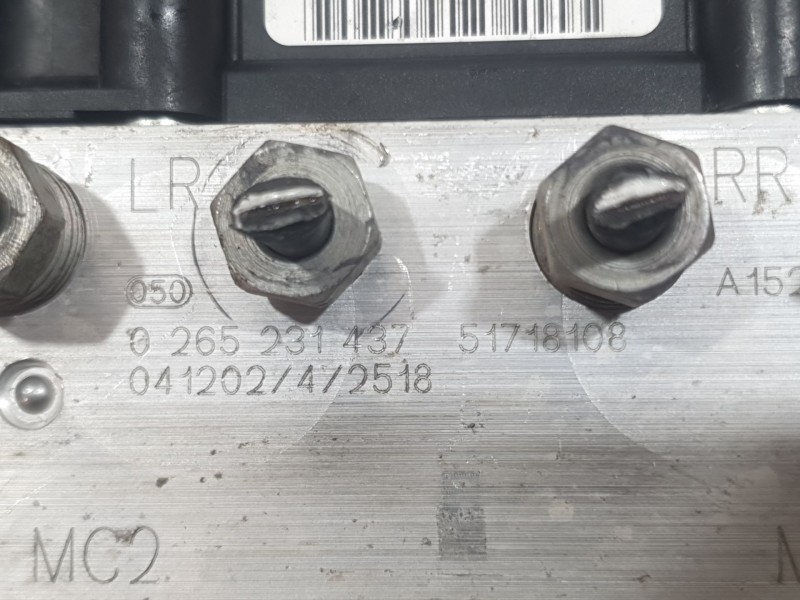 Recambio de abs para fiat stilo multi wagon (192_) 1.9 jtd referencia OEM IAM 51718108 0265231437 BOSCH