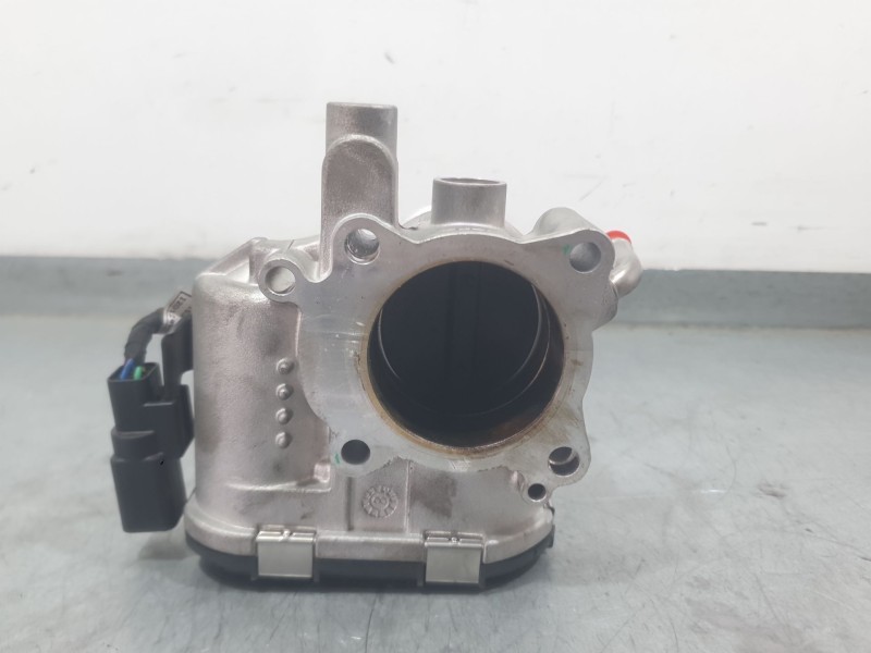 Recambio de caja mariposa para kia niro concept referencia OEM IAM 3510003HA0 0280750680 BOSCH