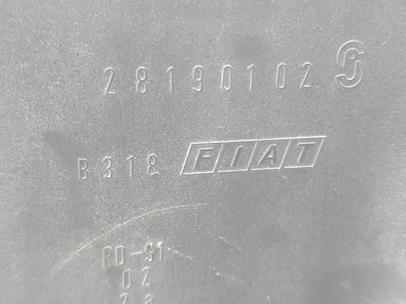 Recambio de piloto trasero izquierdo exterior para fiat stilo multi wagon (192_) 1.9 jtd referencia OEM IAM 46758989 28190102 