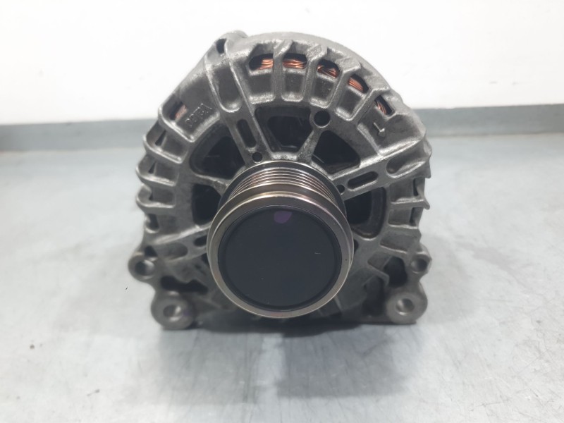 Recambio de alternador para audi q3 (8ub, 8ug) 2.0 tdi quattro referencia OEM IAM 04L903023L 2627025A VALEO