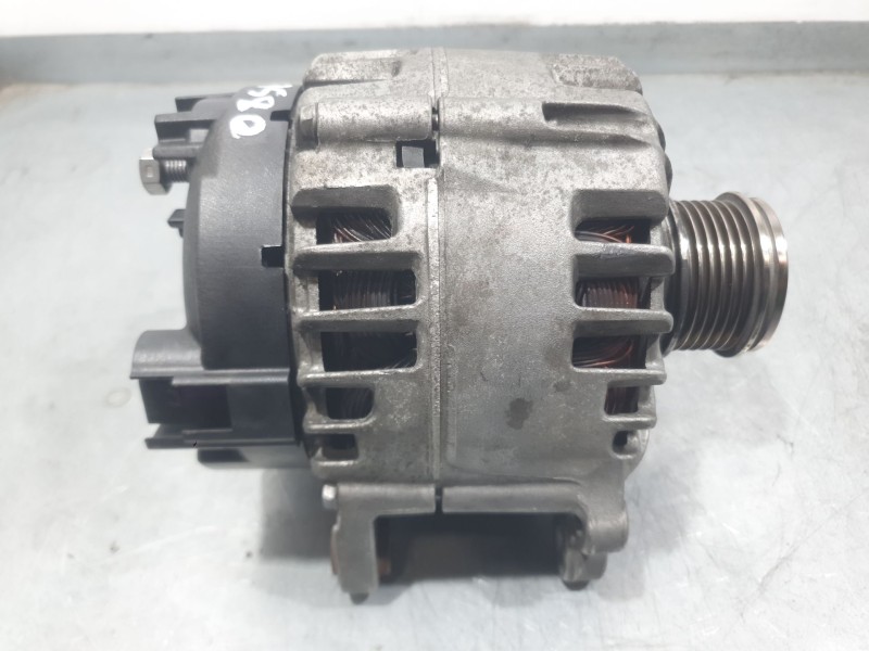 Recambio de alternador para audi q3 (8ub, 8ug) 2.0 tdi quattro referencia OEM IAM 04L903023L 2627025A VALEO