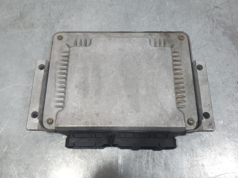 Recambio de centralita motor uce para fiat stilo (192_) 1.9 jtd (192_xe1a) referencia OEM IAM 55185364 0281010337 BOSCH