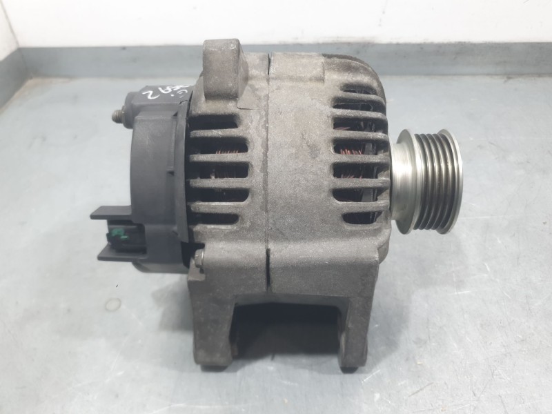Recambio de alternador para renault megane ii (bm0/1_, cm0/1_) 1.6 16v (bm0c, cm0c) referencia OEM IAM 8200100907 2542664D VALEO