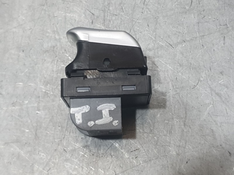 Recambio de mando elevalunas trasero izquierdo para audi q3 (8ub, 8ug) 2.0 tdi quattro referencia OEM IAM 4H0959855A  