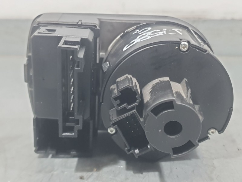 Recambio de mando luces para audi q3 (8ub, 8ug) 2.0 tdi quattro referencia OEM IAM 8X1941531AN  