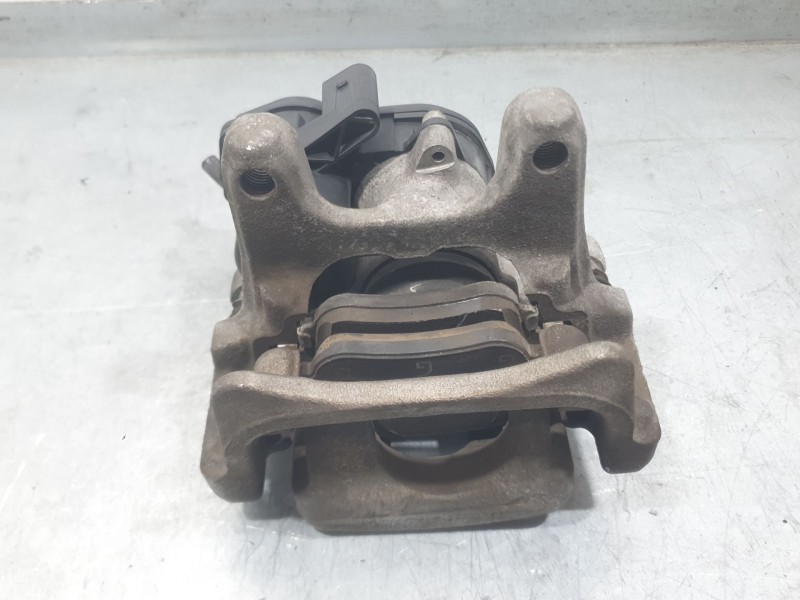 Recambio de pinza freno trasera derecha para audi q3 (8ub, 8ug) 2.0 tdi quattro referencia OEM IAM 8U0615404B 5N0415C TRW