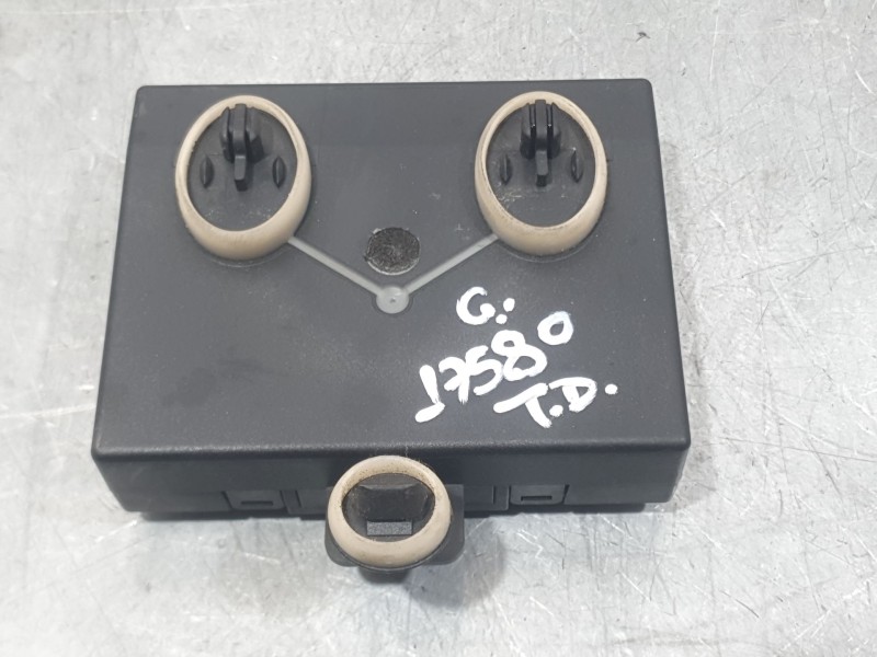 Recambio de modulo electronico para audi q3 (8ub, 8ug) 2.0 tdi quattro referencia OEM IAM 8X0959795C T. DERECHO 