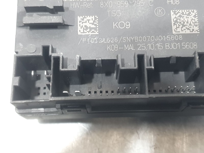 Recambio de modulo electronico para audi q3 (8ub, 8ug) 2.0 tdi quattro referencia OEM IAM 8X0959795C T. DERECHO 