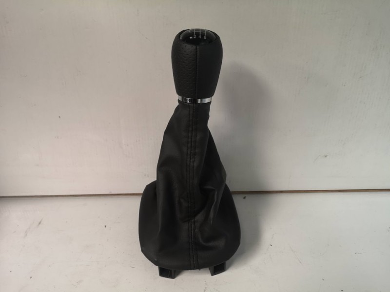 Recambio de recambio pomo con guarnecido para seat leon (1m1) referencia OEM IAM 6V  