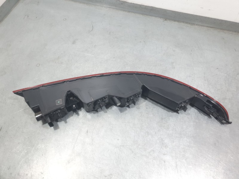 Recambio de piloto trasero izquierdo paragolpes para audi q3 (8ub, 8ug) 2.0 tdi quattro referencia OEM IAM 8U0945095D  