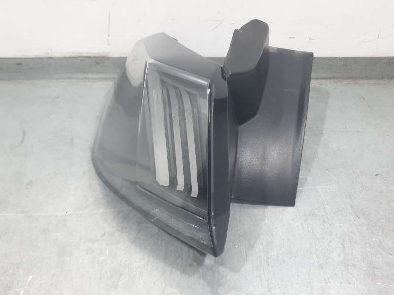 Recambio de piloto trasero izquierdo exterior para peugeot 3008 allure pack referencia OEM IAM 9836231280 82140101 EXTERIOR