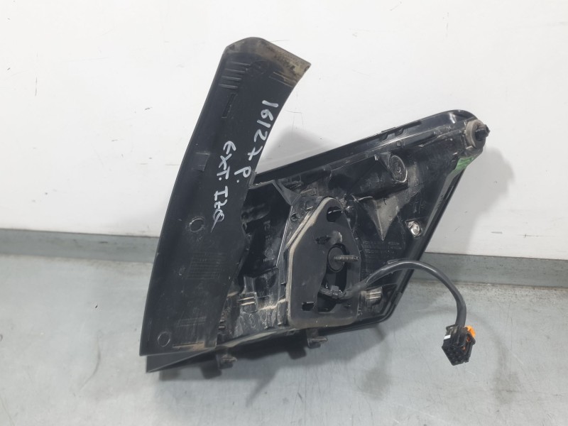 Recambio de piloto trasero izquierdo exterior para peugeot 3008 allure pack referencia OEM IAM 9836231280 82140101 EXTERIOR
