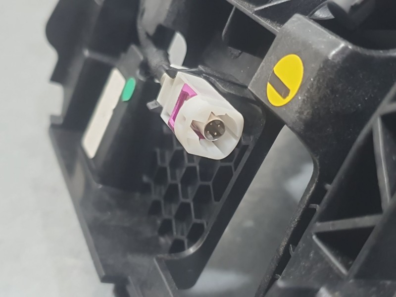 Recambio de sistema navegacion gps para peugeot 3008 allure pack referencia OEM IAM 9830424280  