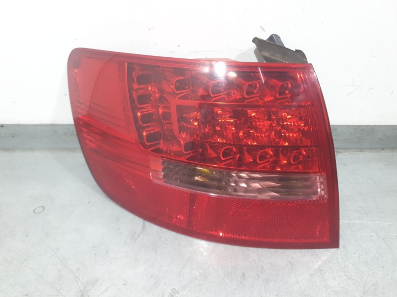 Recambio de piloto trasero izquierdo exterior para audi a6 c6 avant (4f5) 3.0 tdi quattro referencia OEM IAM 4F9945095H 89037044