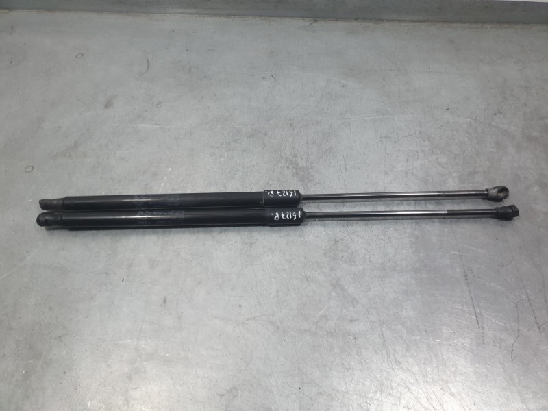 Recambio de amortiguadores maletero / porton para peugeot 3008 allure pack referencia OEM IAM 9841148880  