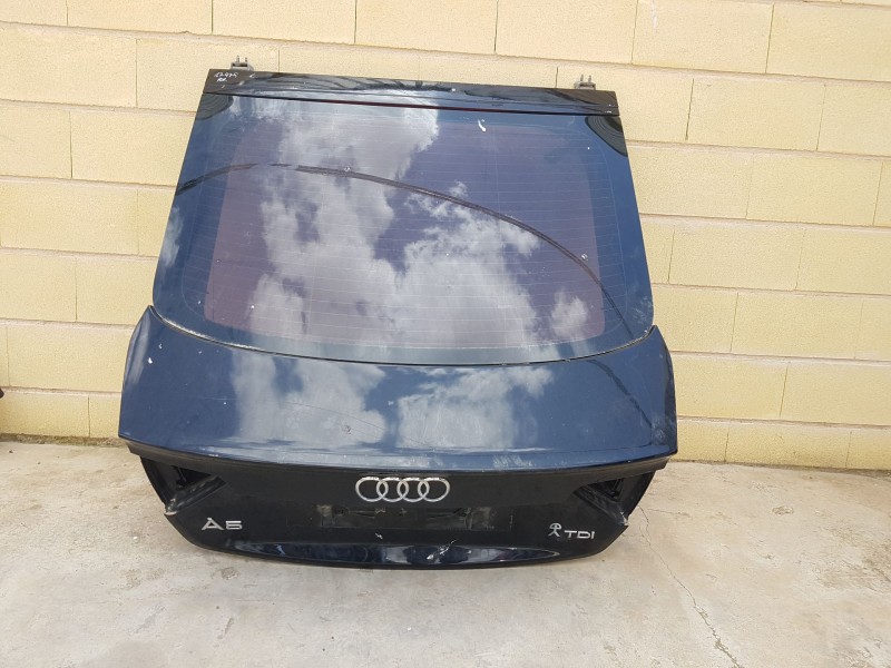 Recambio de porton trasero para audi a5 sportback (8ta) 2.0 tdi referencia OEM IAM 8T8827025 TOCADO 