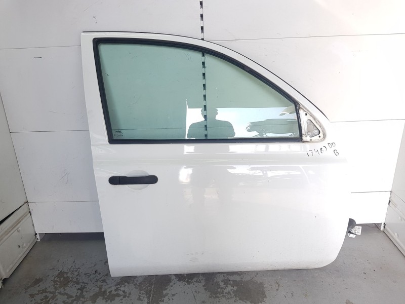 Recambio de puerta delantera derecha para nissan micra iii (k12) 1.2 16v referencia OEM IAM 80100AX130  