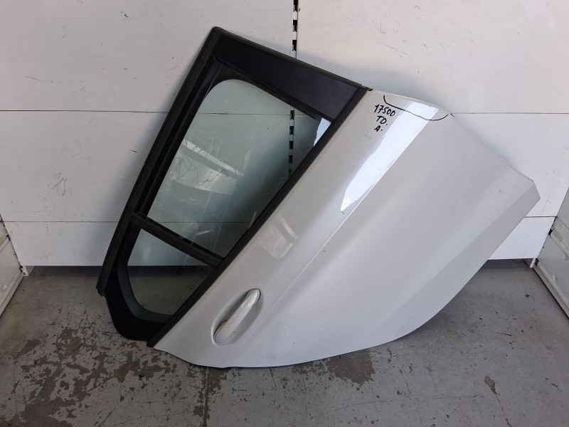Recambio de puerta trasera derecha para bmw 1 (f40) 116 d referencia OEM IAM 41528737064 ROZADA 