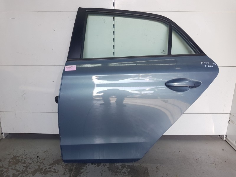 Recambio de puerta trasera izquierda para hyundai i20 ii (gb, ib) 1.2 referencia OEM IAM 77003C8000  