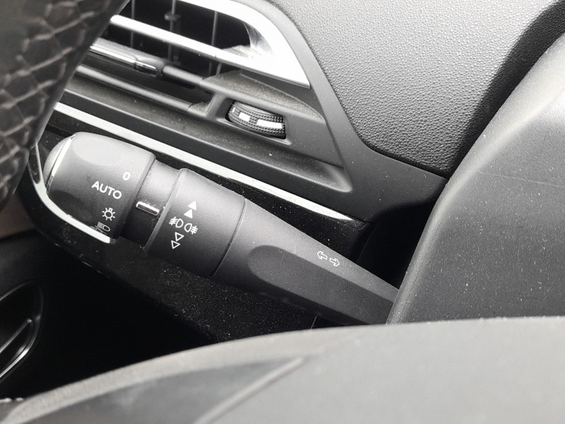 Recambio de mando luces y limpia para citroën c4 grand picasso ii (da_, de_) 1.6 hdi / bluehdi 115 referencia OEM IAM 98072635ZD