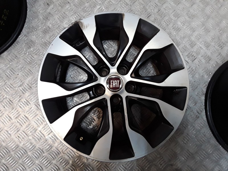 Recambio de juego llantas aluminio para fiat tipo station wagon (356_, 357_) 1.5 t4 hybrid referencia OEM IAM 6.5X16 5 TORN ET39