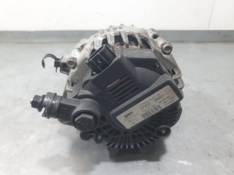 Recambio de alternador para kia cee´d drive referencia OEM IAM 373002A601 2616019A VALEO
