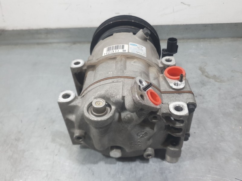 Recambio de compresor aire acondicionado para kia cee´d drive referencia OEM IAM 977012H240 F500AN8CA03 