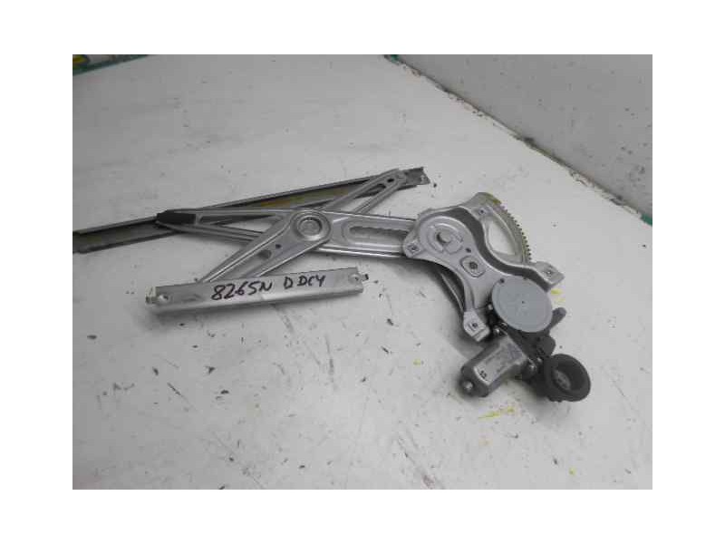 Recambio de elevalunas delantero derecho para toyota yaris ts referencia OEM IAM   ELECTRICO 6 PINS