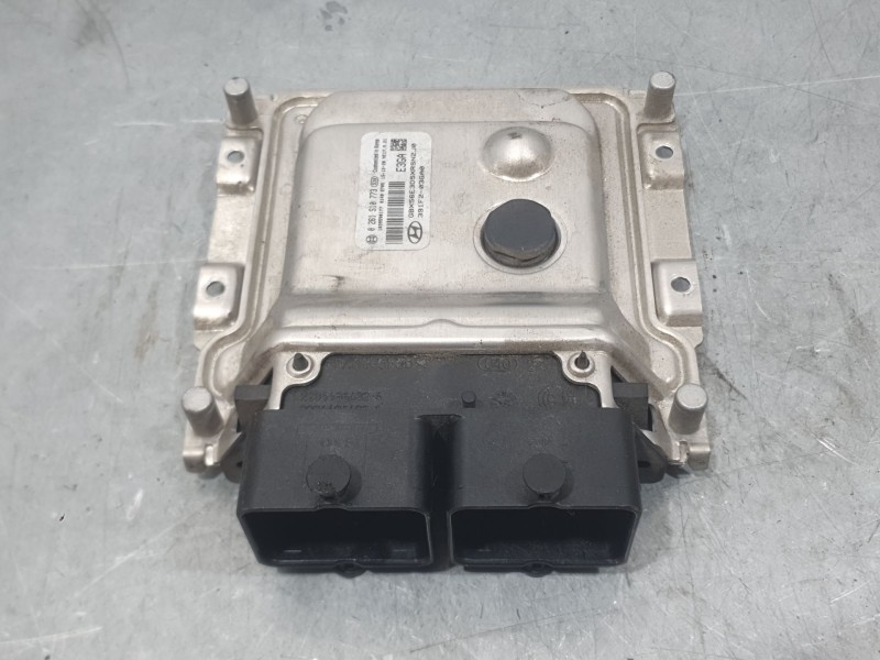 Recambio de centralita motor uce para hyundai i20 ii (gb, ib) 1.2 referencia OEM IAM 391F203GA0 0261S10773 BOSCH