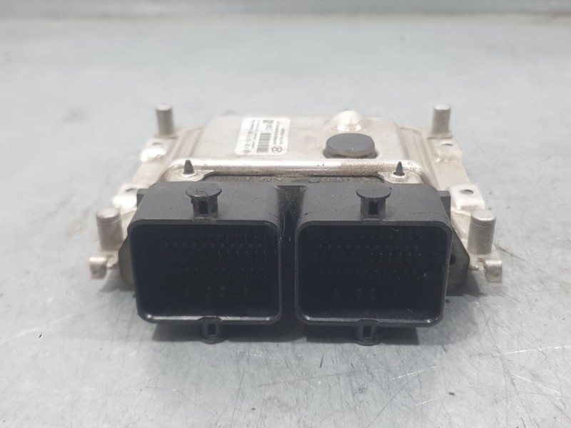 Recambio de centralita motor uce para hyundai i20 ii (gb, ib) 1.2 referencia OEM IAM 391F203GA0 0261S10773 BOSCH